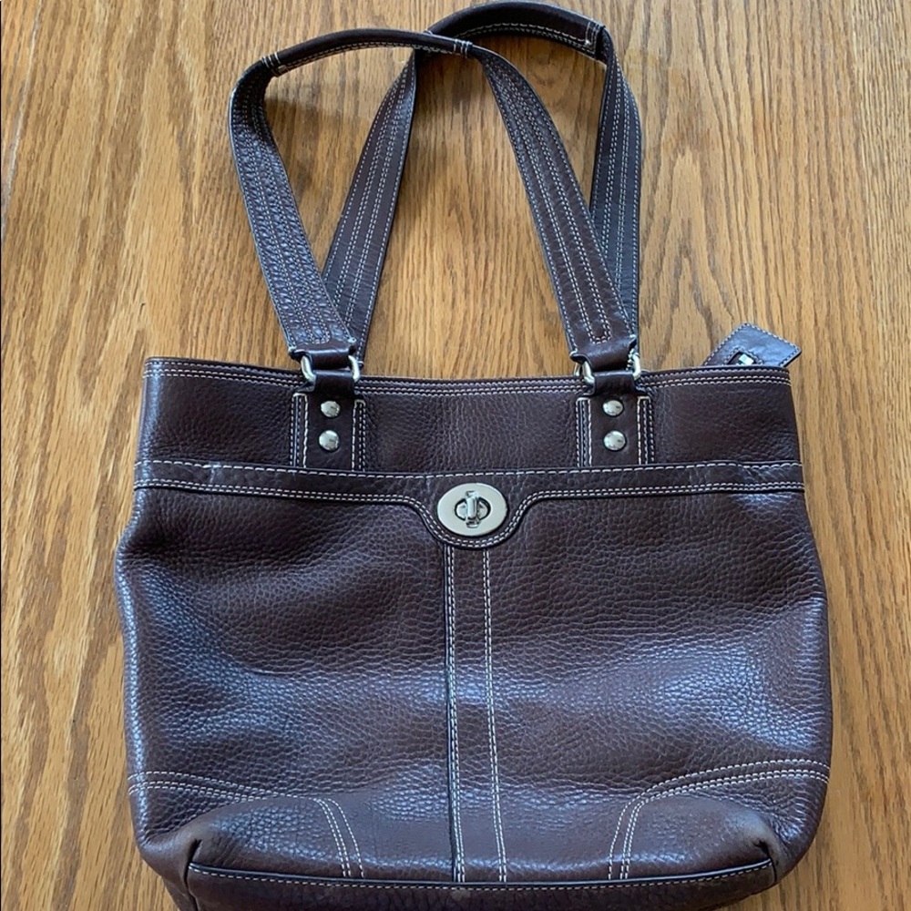COPY - Good condition coach bag